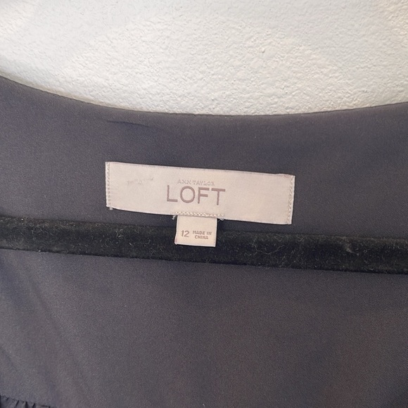 Ann Taylor LOFT Dark Gray Sleeveless A-Line Dress With Zipper Pockets Size 12 - Picture 3 of 10